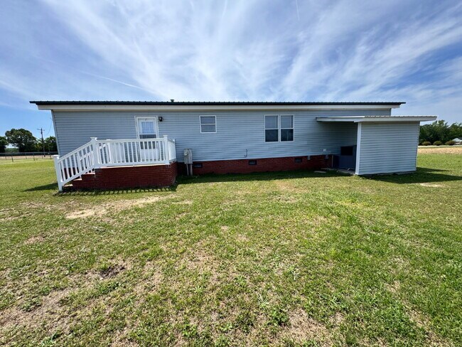 Building Photo - SPACIOUS & IMMACULATE! 3 BR | 2 BA DOUBLEWIDE ON .77 ACRE *MT OLIVE*