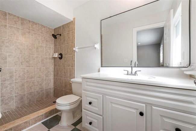 Building Photo - 3372 Tyne Ln