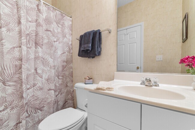 Building Photo - 6253 Catalina Dr
