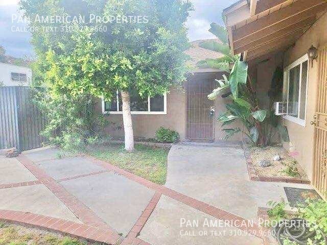 Building Photo - 1837 Mayflower Ave