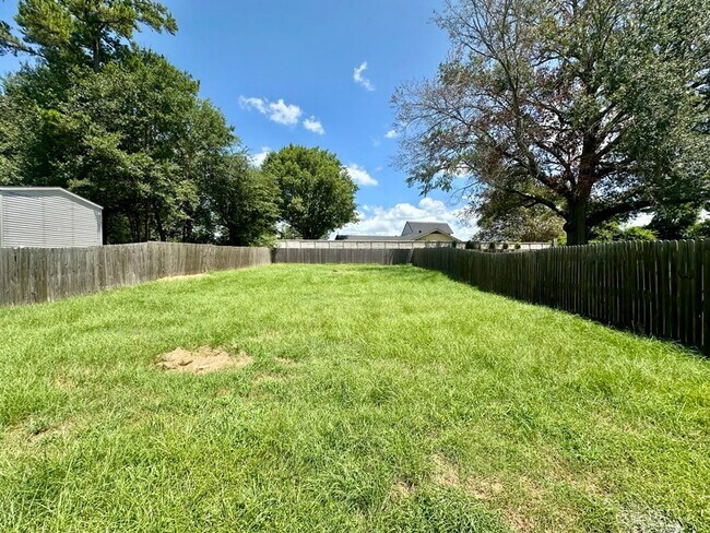 Building Photo - Stoneridge Duplex 454/452