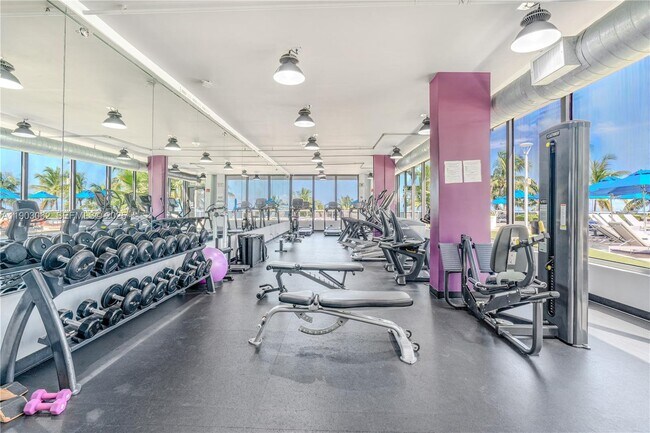 Building Photo - 100 Lincoln Rd