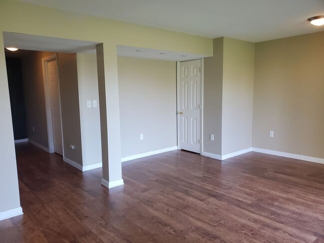 Building Photo - Beautiful 3 Bedroom, 2.5 Bath in Millersville