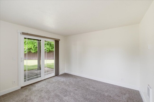 Building Photo - 2864 Newton Pl