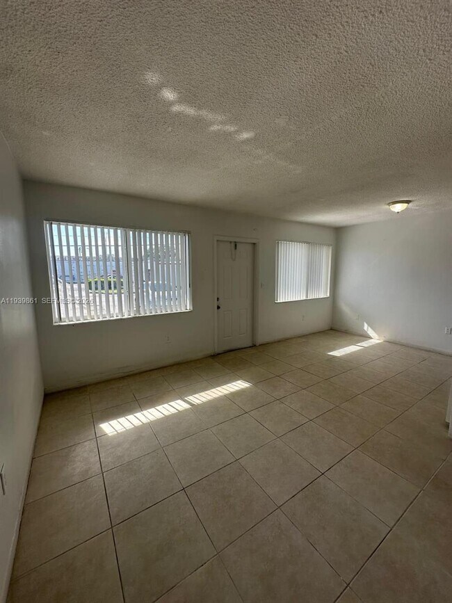 Building Photo - 101 NW 29th Ave