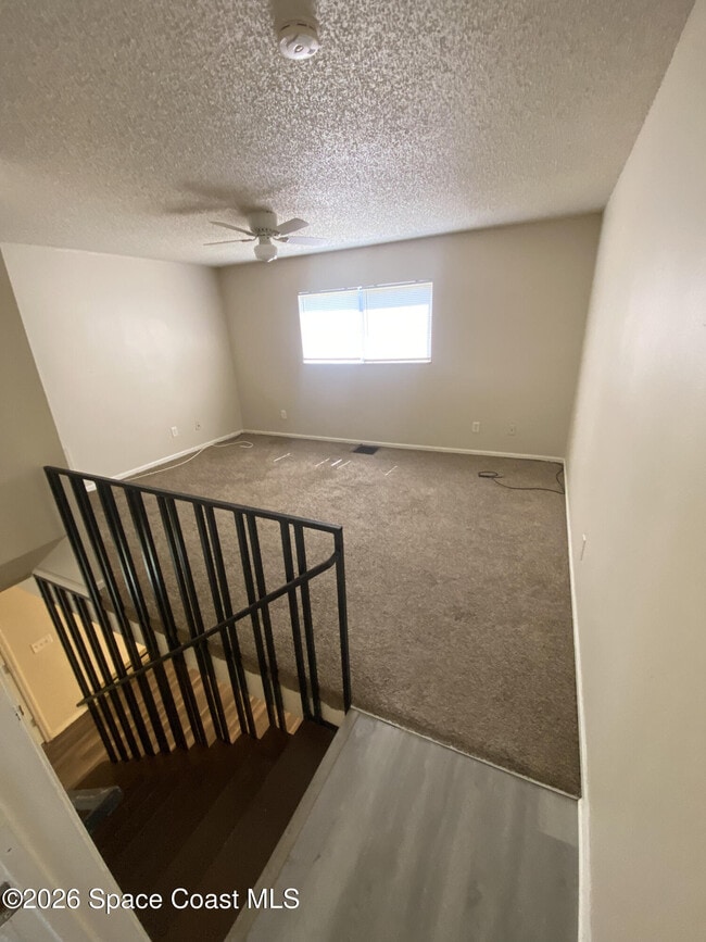 Building Photo - 4412 Overlook Dr