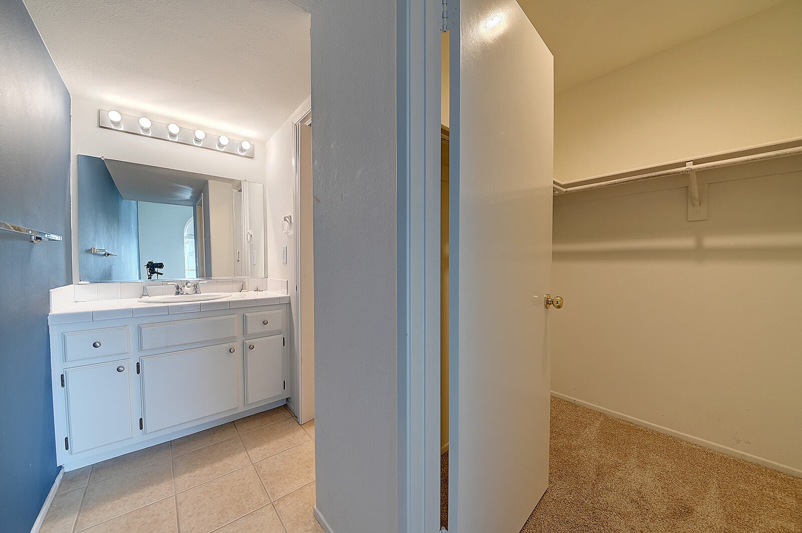 Building Photo - 17054 A Ln