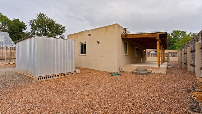 Building Photo - 524 A Juniper