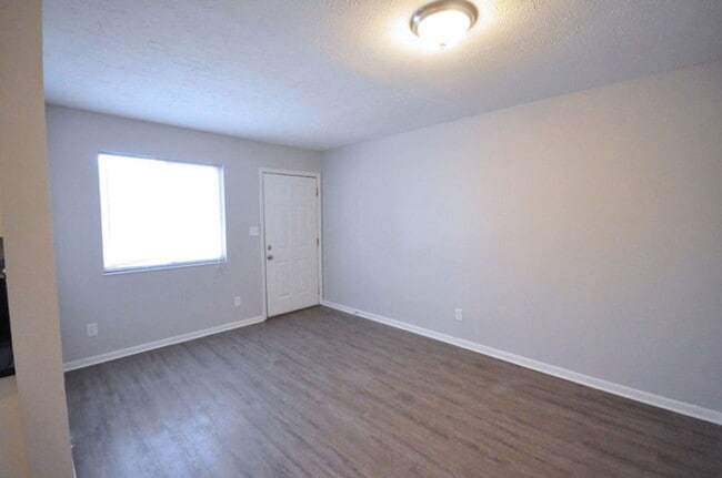 Building Photo - 1304 Courtland Ave