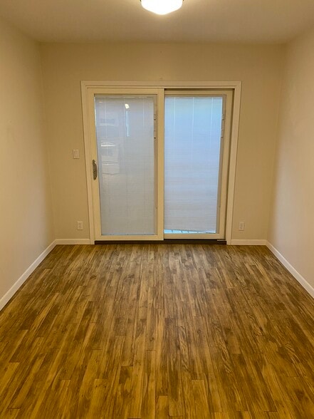 Building Photo - 3216 Crosscreek Dr