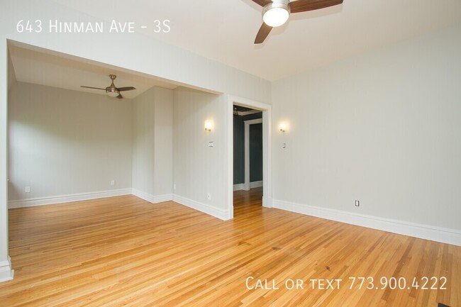 Building Photo - Spacious Updated Vintage 3 Bedroom Apartme...