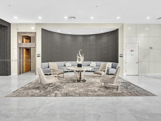 Building Photo - 18800 NE 29th Ave