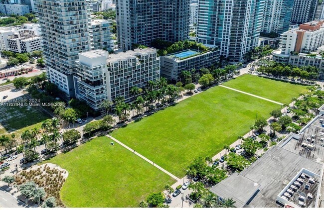 Building Photo - 3470 E Coast Ave