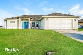 Building Photo - 2838 NW 3rd Pl