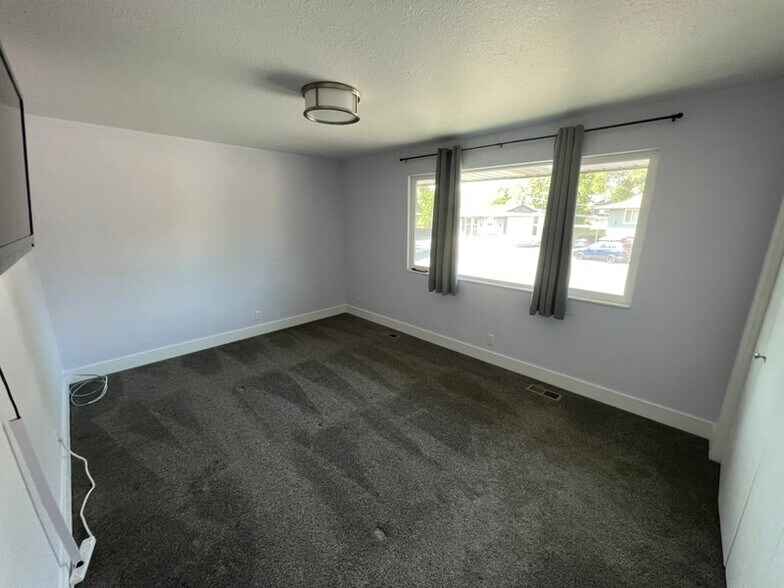 Building Photo - 3576 S 1300 E