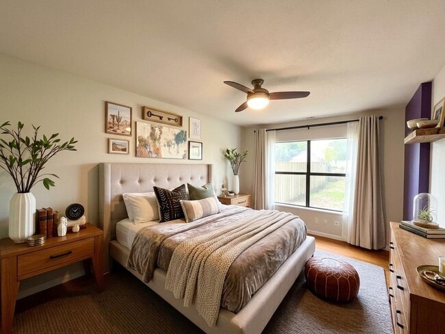 Building Photo - **APPLICATION RECEIVED** *MOVE IN SPECIAL* 2-Story 3 Bedroom / 2.5 Bath Home Near Lackland AFB!