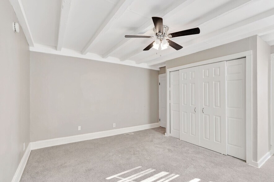 Building Photo - 1410 Russell St