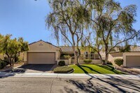 Building Photo - MONROE MODEL!  ALL APPLIANCES INCLUDED, FU...