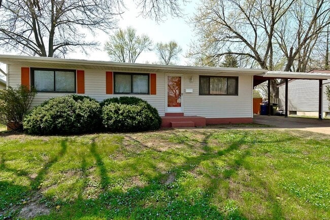 Building Photo - 980 Manresa Ln