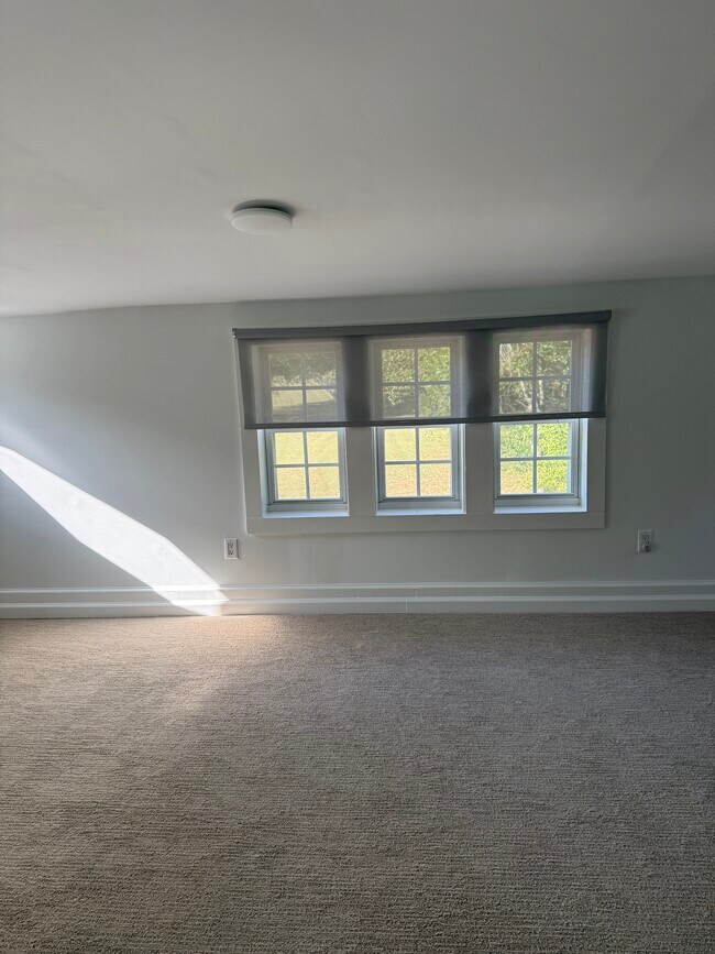 Building Photo - 75b Cedar Run