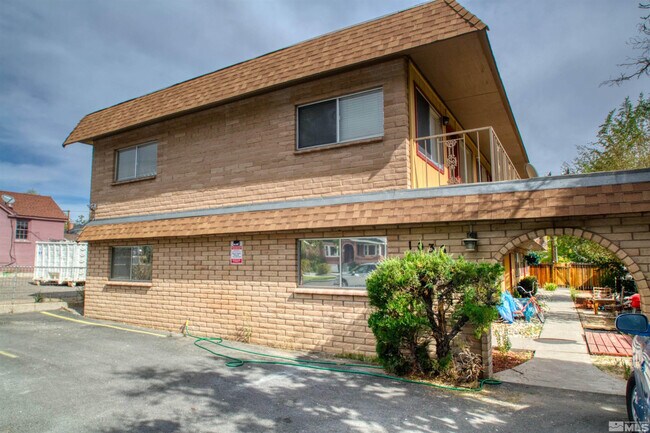 Building Photo - 1036 Bell St