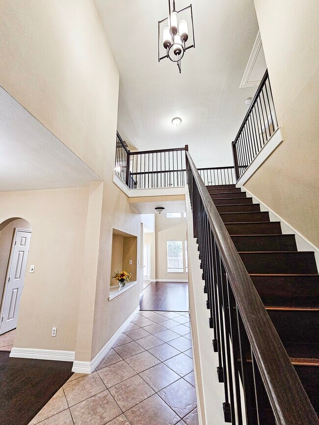 Building Photo - 20810 Balmoral Glen Ln