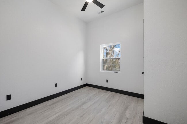 Building Photo - New Construction. 3 bedroom, 2 Bathroom