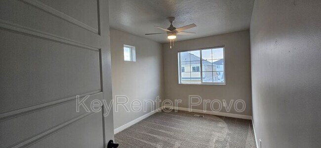 Building Photo - 264 S Hidden Lagoon Pl