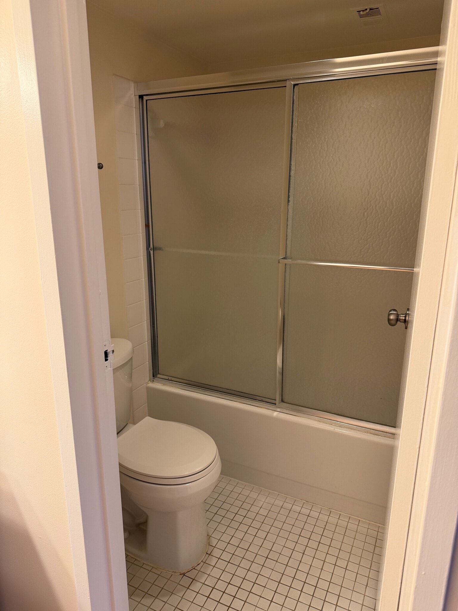 Master Bathroom - 7401 Westlake Ter