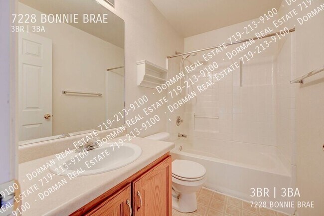 Building Photo - 7228 Bonnie Brae Ln