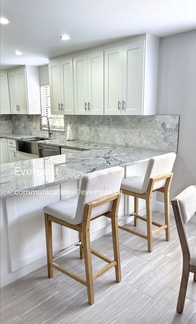 Building Photo - 13601 Frigate Ct