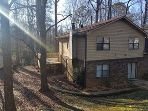 Building Photo - 1021 Sourwood Ct