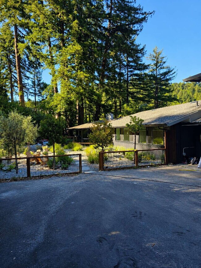 Building Photo - Compound-Style Mountain Living at Its Finest — Spacious Main Home + Brand-New Modern One-Bedroom ...