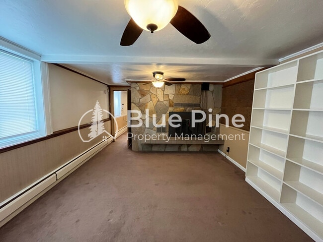 Building Photo - 755 9th St