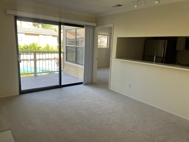 Building Photo - 10655 Lemon Ave