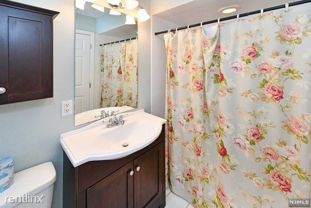 Building Photo - 2 br, 2 bath Condo - 101 Royal Ave
