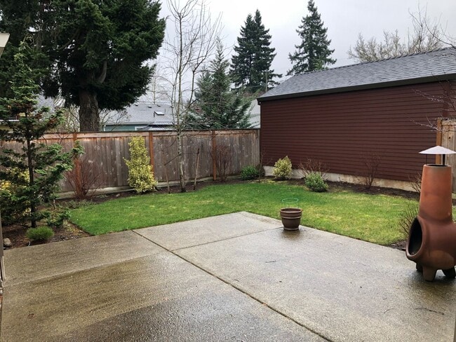 Building Photo - Modern craftsman 3+ bedroom, 3 ba home