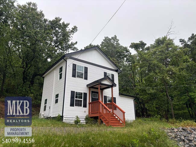 Building Photo - 811 Montvue Rd