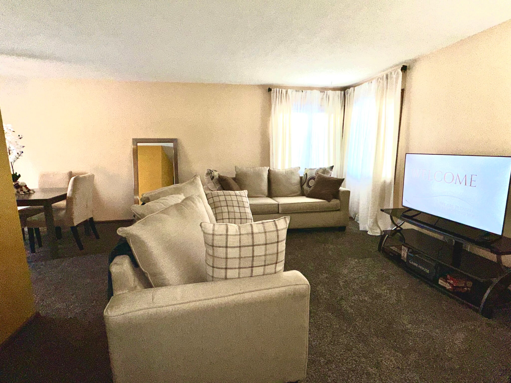 Living Room - 8236 Douglas Cir N