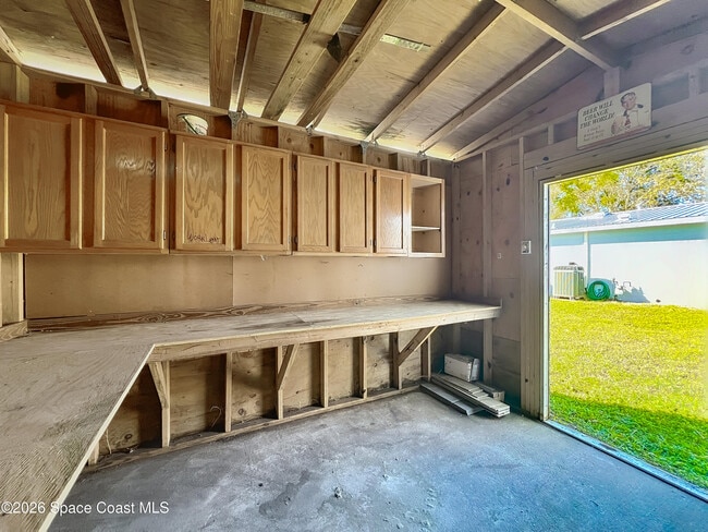 Building Photo - 2140 Emerald Ct