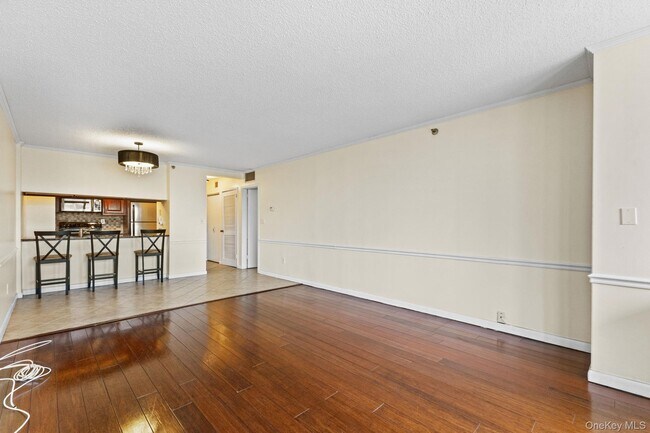 Building Photo - 25 Rockledge Ave