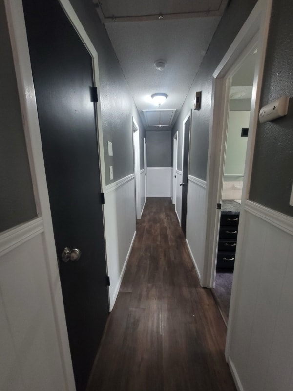 Building Photo - 1633 N Rogers St