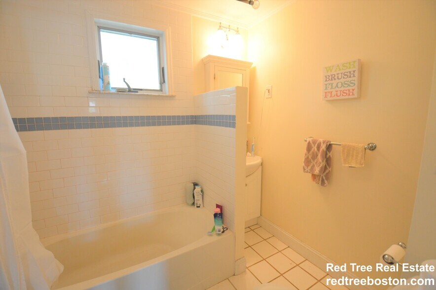 Apt 2 - 14 Breck Ave