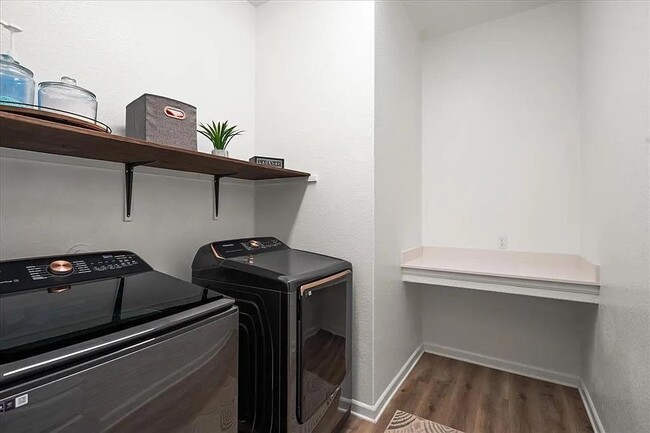 Building Photo - 108 Charles Zanco Dr