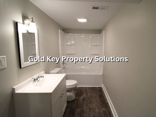 Building Photo - 2633 Main St