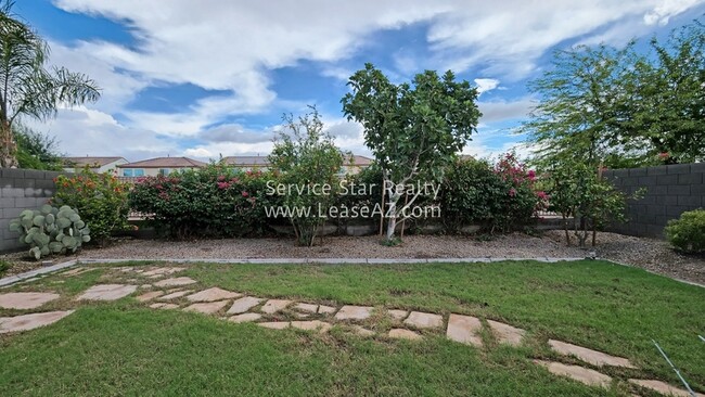 Building Photo - 36243 N Mirandesa Dr