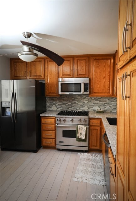 Building Photo - 9402 Vía Yolanda