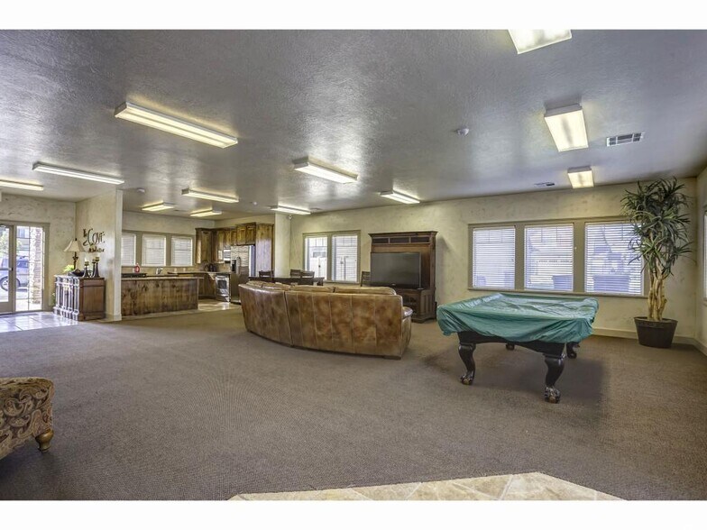 Building Photo - 1252 N Willowbrook Ln