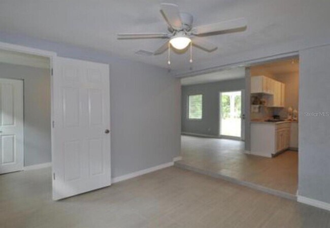 Building Photo - 1332 Hillcrest Dr