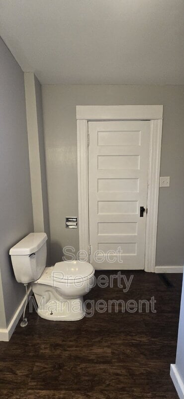 Building Photo - 224 Killea St